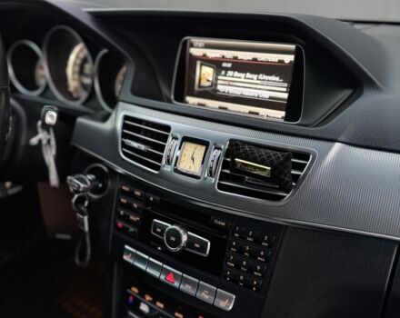 Черный Мерседес Е-Класс, объемом двигателя 2.1 л и пробегом 289 тыс. км за 17500 $, фото 14 на Automoto.ua