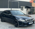 Черный Мерседес Е-Класс, объемом двигателя 2.14 л и пробегом 305 тыс. км за 14700 $, фото 1 на Automoto.ua