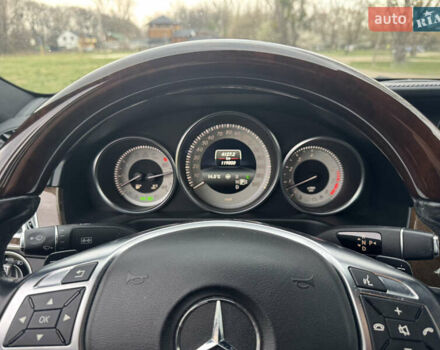 Черный Мерседес Е-Класс, объемом двигателя 3 л и пробегом 124 тыс. км за 22000 $, фото 14 на Automoto.ua