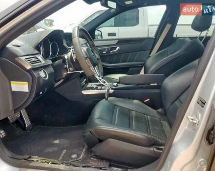 Мерседес Е-Клас 2014 у Львові на Automoto.ua Чорний Мерседес Е-Клас, об'ємом двигуна 5.5 л та пробігом 127 тис. км за 9000 $, фото 6 на Automoto.ua