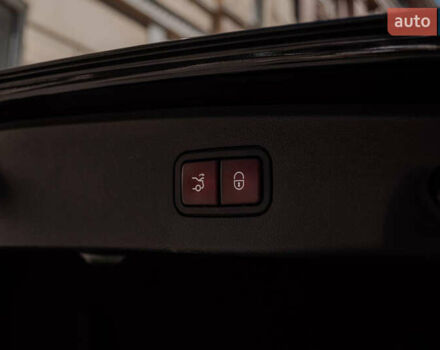 Черный Мерседес Е-Класс, объемом двигателя 3 л и пробегом 172 тыс. км за 23999 $, фото 25 на Automoto.ua