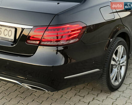 Черный Мерседес Е-Класс, объемом двигателя 2.2 л и пробегом 257 тыс. км за 19500 $, фото 15 на Automoto.ua