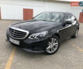 Черный Мерседес Е-Класс, объемом двигателя 2 л и пробегом 320 тыс. км за 16500 $, фото 1 на Automoto.ua