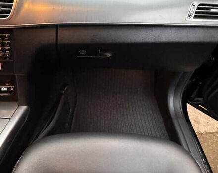 Мерседес Е-Клас 2014 у Городенке на Automoto.ua Чорний Мерседес Е-Клас, об'ємом двигуна 2.14 л та пробігом 332 тис. км за 20200 $, фото 50 на Automoto.ua