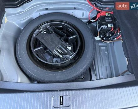 Черный Мерседес Е-Класс, объемом двигателя 1.99 л и пробегом 111 тыс. км за 22500 $, фото 13 на Automoto.ua