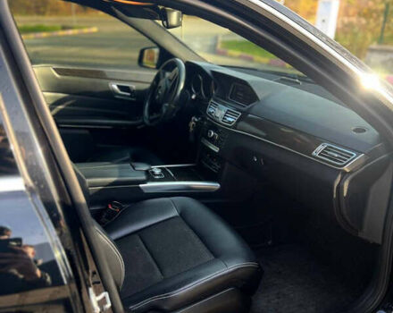 Черный Мерседес Е-Класс, объемом двигателя 2.14 л и пробегом 440 тыс. км за 15500 $, фото 12 на Automoto.ua