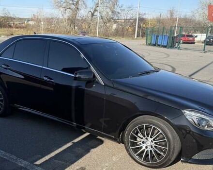 Черный Мерседес Е-Класс, объемом двигателя 1.99 л и пробегом 111 тыс. км за 22500 $, фото 5 на Automoto.ua