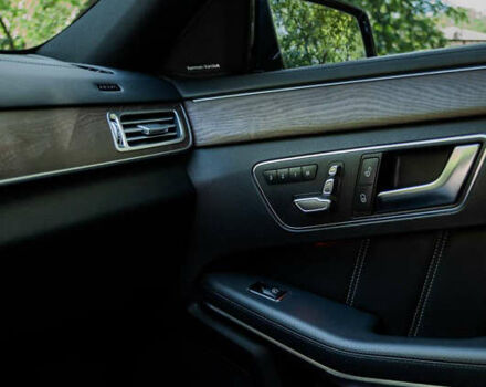 Черный Мерседес Е-Класс, объемом двигателя 3 л и пробегом 172 тыс. км за 23999 $, фото 56 на Automoto.ua