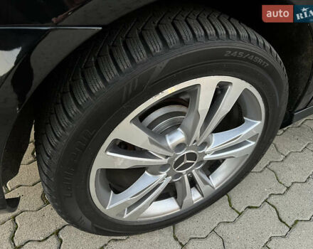 Черный Мерседес Е-Класс, объемом двигателя 2.2 л и пробегом 257 тыс. км за 19500 $, фото 37 на Automoto.ua