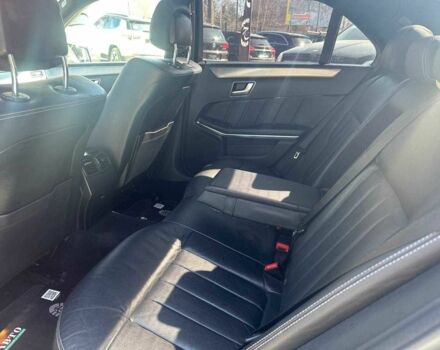 Черный Мерседес Е-Класс, объемом двигателя 2.2 л и пробегом 250 тыс. км за 18500 $, фото 15 на Automoto.ua