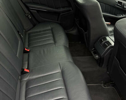 Черный Мерседес Е-Класс, объемом двигателя 2.2 л и пробегом 203 тыс. км за 19000 $, фото 10 на Automoto.ua