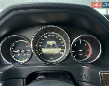 Черный Мерседес Е-Класс, объемом двигателя 2.14 л и пробегом 305 тыс. км за 14700 $, фото 12 на Automoto.ua