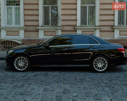 Черный Мерседес Е-Класс, объемом двигателя 3 л и пробегом 172 тыс. км за 23999 $, фото 1 на Automoto.ua