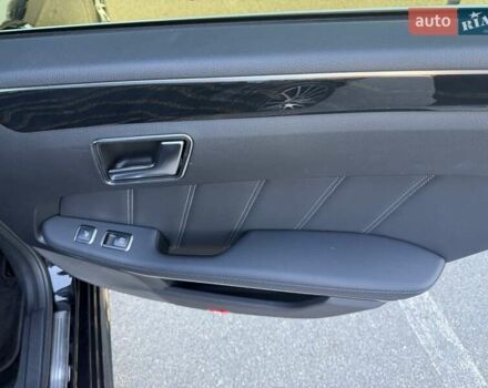 Черный Мерседес Е-Класс, объемом двигателя 1.99 л и пробегом 111 тыс. км за 22500 $, фото 14 на Automoto.ua