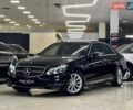 Черный Мерседес Е-Класс, объемом двигателя 2.1 л и пробегом 264 тыс. км за 18499 $, фото 1 на Automoto.ua