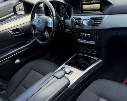 Черный Мерседес Е-Класс, объемом двигателя 3 л и пробегом 237 тыс. км за 22500 $, фото 16 на Automoto.ua