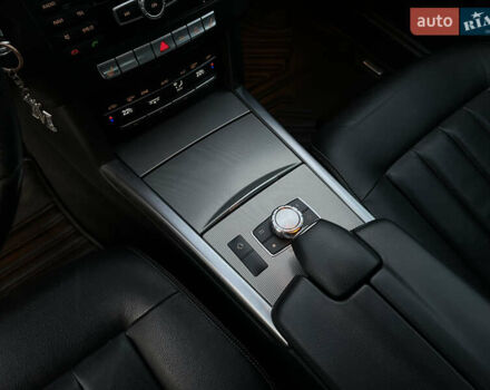Черный Мерседес Е-Класс, объемом двигателя 2.2 л и пробегом 257 тыс. км за 19500 $, фото 24 на Automoto.ua