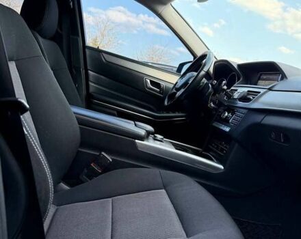 Черный Мерседес Е-Класс, объемом двигателя 3 л и пробегом 237 тыс. км за 22500 $, фото 15 на Automoto.ua