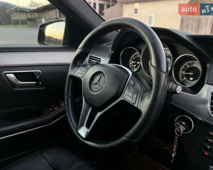 Черный Мерседес Е-Класс, объемом двигателя 2.2 л и пробегом 257 тыс. км за 19500 $, фото 35 на Automoto.ua