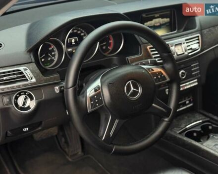 Чорний Мерседес Е-Клас, об'ємом двигуна 2.14 л та пробігом 246 тис. км за 16499 $, фото 9 на Automoto.ua