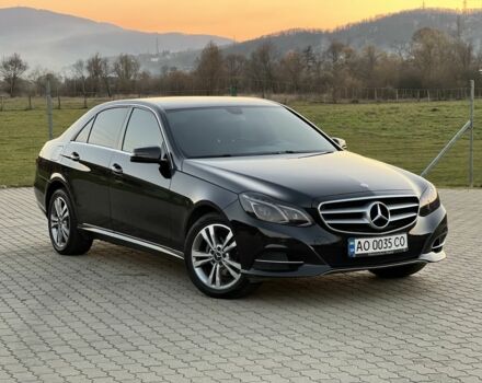Черный Мерседес Е-Класс, объемом двигателя 2.1 л и пробегом 257 тыс. км за 19500 $, фото 3 на Automoto.ua