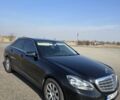 Черный Мерседес Е-Класс, объемом двигателя 2 л и пробегом 405 тыс. км за 15500 $, фото 2 на Automoto.ua