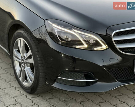 Черный Мерседес Е-Класс, объемом двигателя 2.2 л и пробегом 257 тыс. км за 19500 $, фото 13 на Automoto.ua