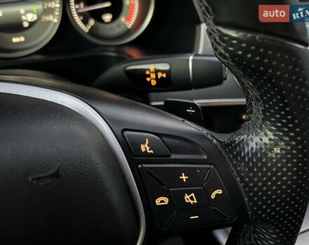 Черный Мерседес Е-Класс, объемом двигателя 2.2 л и пробегом 257 тыс. км за 19500 $, фото 36 на Automoto.ua