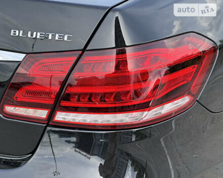 Чорний Мерседес Е-Клас, об'ємом двигуна 2.2 л та пробігом 356 тис. км за 17500 $, фото 27 на Automoto.ua