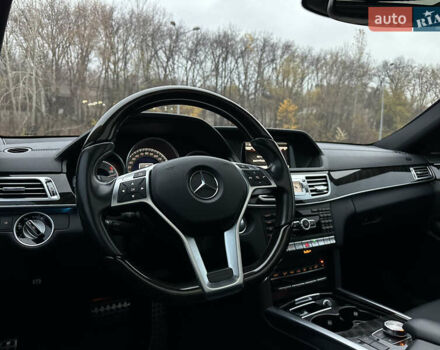 Черный Мерседес Е-Класс, объемом двигателя 3 л и пробегом 156 тыс. км за 23500 $, фото 19 на Automoto.ua