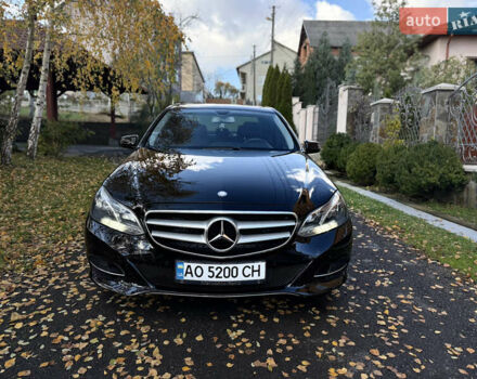 Черный Мерседес Е-Класс, объемом двигателя 2.2 л и пробегом 210 тыс. км за 15900 $, фото 1 на Automoto.ua