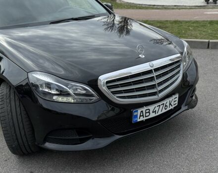 Черный Мерседес Е-Класс, объемом двигателя 2 л и пробегом 296 тыс. км за 13200 $, фото 3 на Automoto.ua
