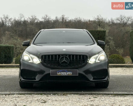 Черный Мерседес Е-Класс, объемом двигателя 3 л и пробегом 156 тыс. км за 23500 $, фото 4 на Automoto.ua
