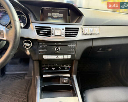 Черный Мерседес Е-Класс, объемом двигателя 2.2 л и пробегом 210 тыс. км за 15900 $, фото 18 на Automoto.ua