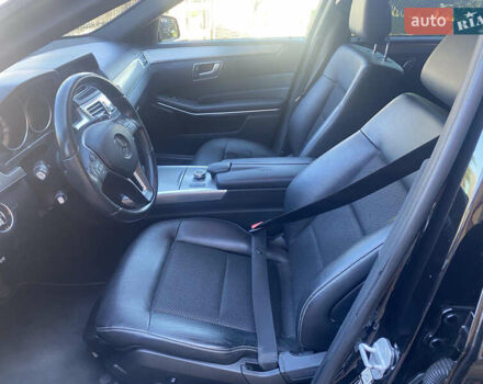 Мерседес Е-Класс 2015 в Воловце на Automoto.ua Черный Мерседес Е-Класс, объемом двигателя 2.2 л и пробегом 230 тыс. км за 22500 $, фото 19 на Automoto.ua