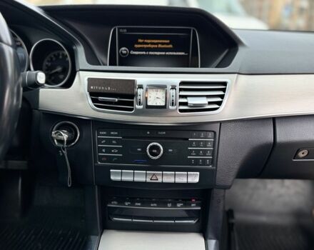 Черный Мерседес Е-Класс, объемом двигателя 2 л и пробегом 296 тыс. км за 13200 $, фото 12 на Automoto.ua