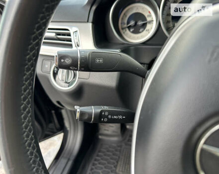 Чорний Мерседес Е-Клас, об'ємом двигуна 2.2 л та пробігом 356 тис. км за 17500 $, фото 36 на Automoto.ua