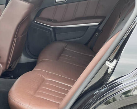 Черный Мерседес Е-Класс, объемом двигателя 2.2 л и пробегом 152 тыс. км за 22900 $, фото 13 на Automoto.ua