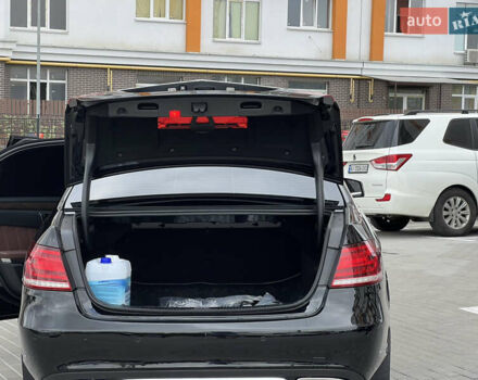 Черный Мерседес Е-Класс, объемом двигателя 2.2 л и пробегом 152 тыс. км за 22900 $, фото 9 на Automoto.ua