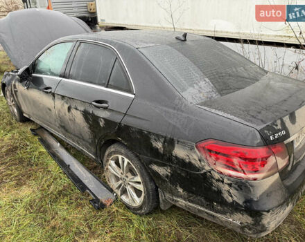 Черный Мерседес Е-Класс, объемом двигателя 2.14 л и пробегом 140 тыс. км за 11000 $, фото 3 на Automoto.ua
