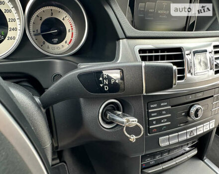 Чорний Мерседес Е-Клас, об'ємом двигуна 2.2 л та пробігом 356 тис. км за 17500 $, фото 37 на Automoto.ua