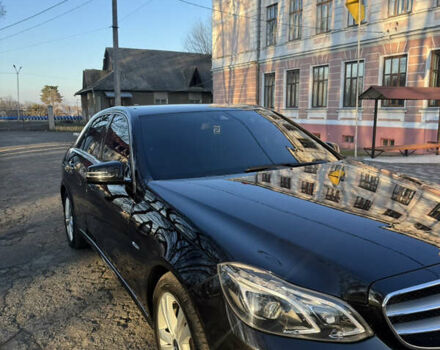 Черный Мерседес Е-Класс, объемом двигателя 2.14 л и пробегом 267 тыс. км за 17000 $, фото 34 на Automoto.ua