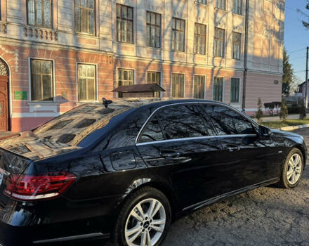 Черный Мерседес Е-Класс, объемом двигателя 2.14 л и пробегом 267 тыс. км за 17000 $, фото 4 на Automoto.ua