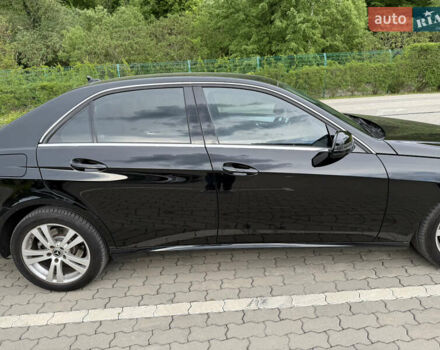 Чорний Мерседес Е-Клас, об'ємом двигуна 2.2 л та пробігом 210 тис. км за 16300 $, фото 21 на Automoto.ua