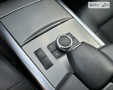 Чорний Мерседес Е-Клас, об'ємом двигуна 2.2 л та пробігом 356 тис. км за 17500 $, фото 45 на Automoto.ua