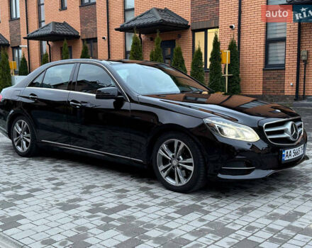 Чорний Мерседес Е-Клас, об'ємом двигуна 1.99 л та пробігом 211 тис. км за 18500 $, фото 4 на Automoto.ua