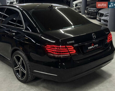 Черный Мерседес Е-Класс, объемом двигателя 3.5 л и пробегом 26 тыс. км за 20900 $, фото 12 на Automoto.ua