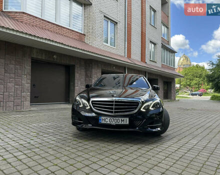 Черный Мерседес Е-Класс, объемом двигателя 2.1 л и пробегом 277 тыс. км за 19000 $, фото 1 на Automoto.ua