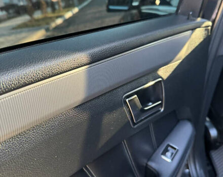 Черный Мерседес Е-Класс, объемом двигателя 2.14 л и пробегом 267 тыс. км за 17000 $, фото 8 на Automoto.ua