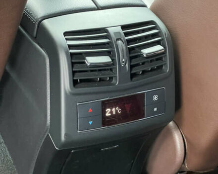 Черный Мерседес Е-Класс, объемом двигателя 2.2 л и пробегом 152 тыс. км за 22900 $, фото 15 на Automoto.ua